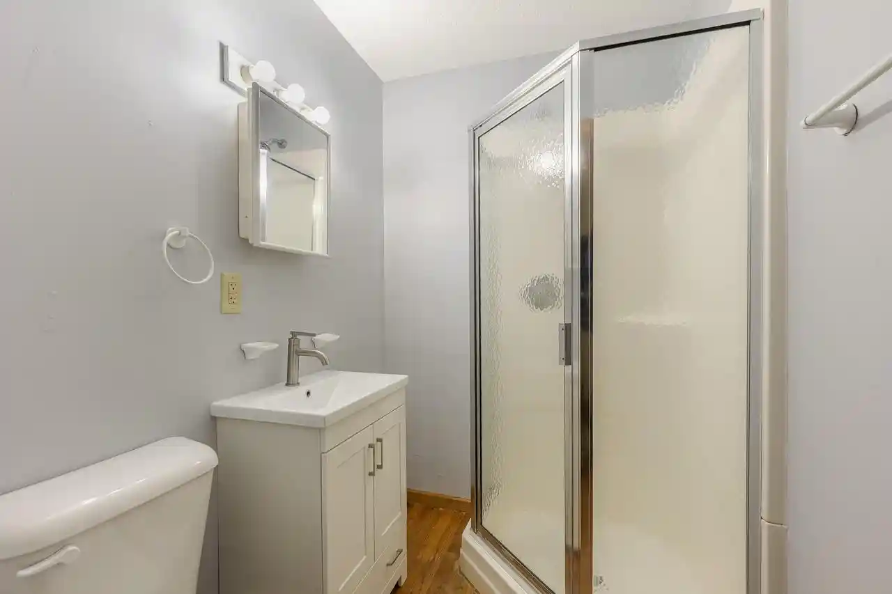 Photo 4 of Single family home for sale at 1550 Main St, Onalaska, WI 54650 | MLS# 1981688 | Listing updated on 2026-09-25