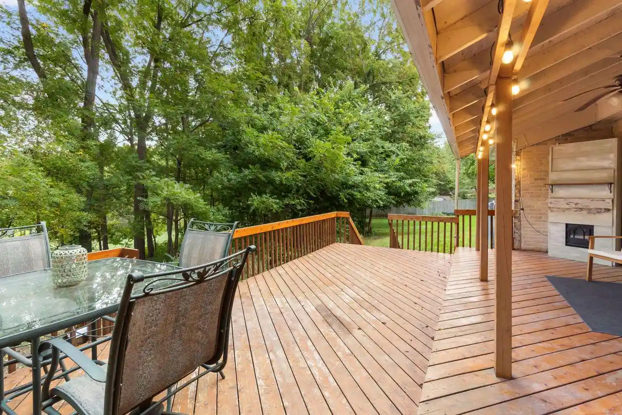 Photo 2 of Single family home for sale at 115 Fremont St, Watertown, WI 53094 | MLS# 2033209 | Listing updated on 2026-10-06