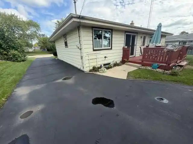Photo 1 of Single family home for sale at 4913 Westway Ave, Racine, WI 53406 | MLS# 1981689 | Listing updated on 2026-09-22