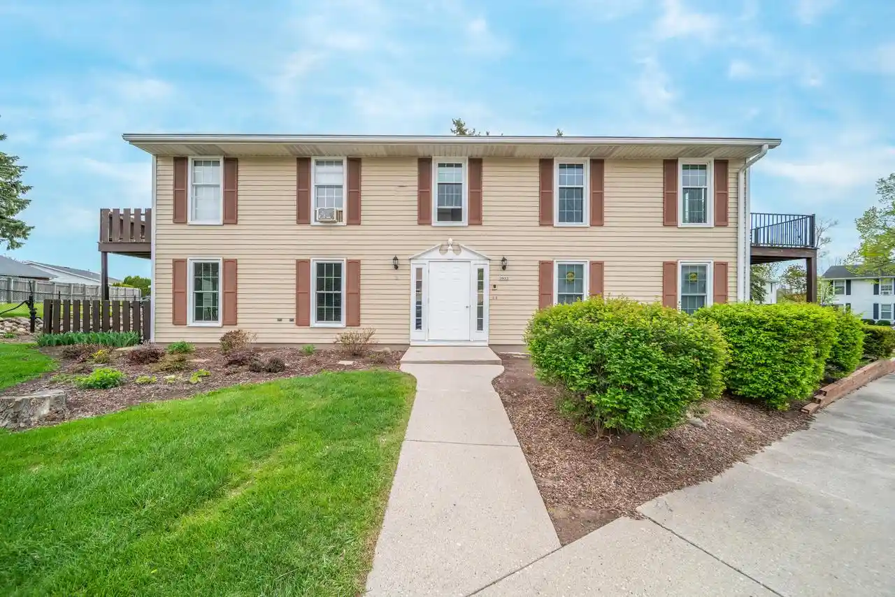 Photo 3 of Condo for sale at 3933 Country Pl #A, Sheboygan, WI 53081 | MLS# 1981693 | Listing updated on 2026-09-29