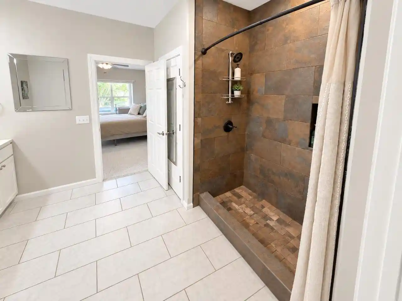 Photo 4 of Single family home for sale at 910 Torrey Pines Way, Plover, WI 54467 | MLS# 22604714 | Listing updated on 2026-09-22