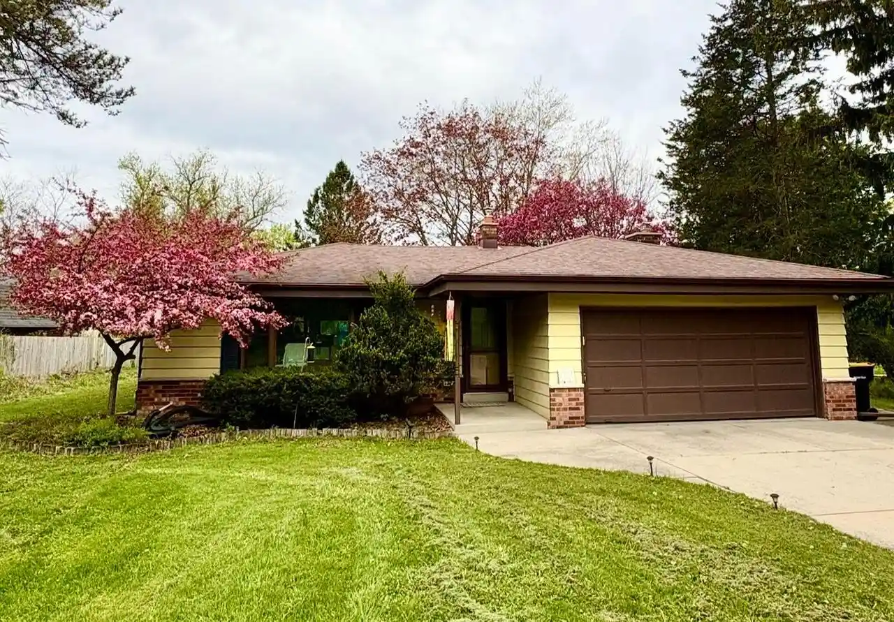 Photo 1 of Single family home for sale at 8333 N Cedarburg Rd, Milwaukee, WI 53209 | MLS# 1981697 | Listing updated on 2026-09-25