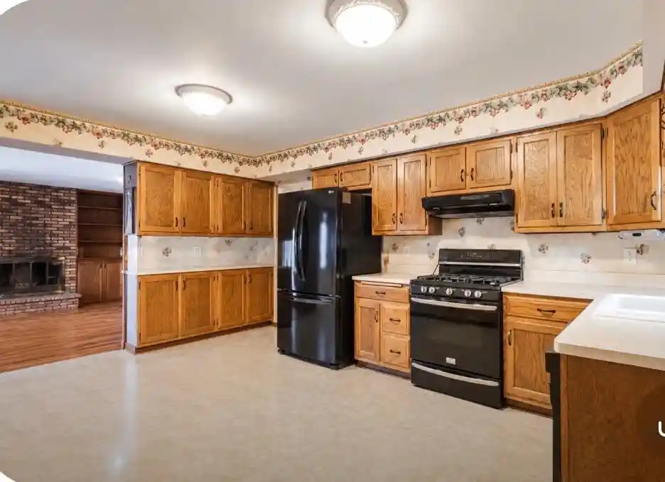 Photo 3 of Single family home for sale at 8333 N Cedarburg Rd, Milwaukee, WI 53209 | MLS# 1981697 | Listing updated on 2026-09-25