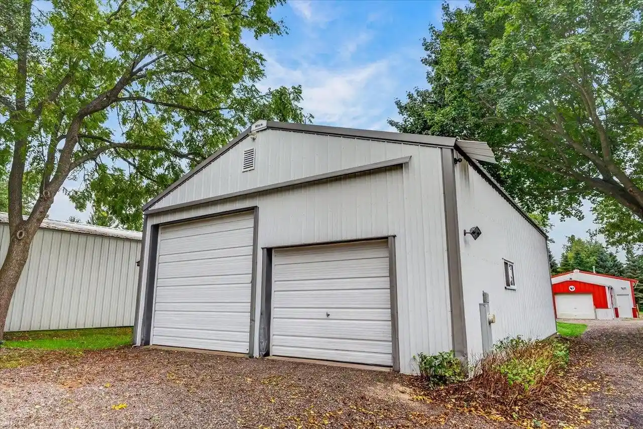 Photo 3 of Single family home for sale at 5981 Purcell Rd, Oregon, WI 53575 | MLS# 2033211 | Listing updated on 2026-10-06