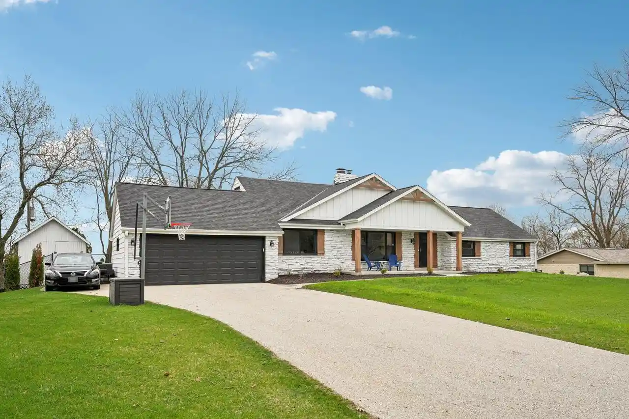 Single family home for sale at W305n5280 Gail Ln, Hartland, WI 53029 | MLS# 1981711