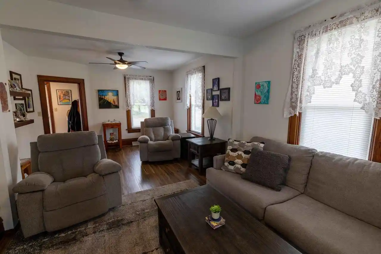 Photo 3 of Single family home for sale at 910 N Court St, Platteville, WI 53818 | MLS# 2033239 | Listing updated on 2026-09-23