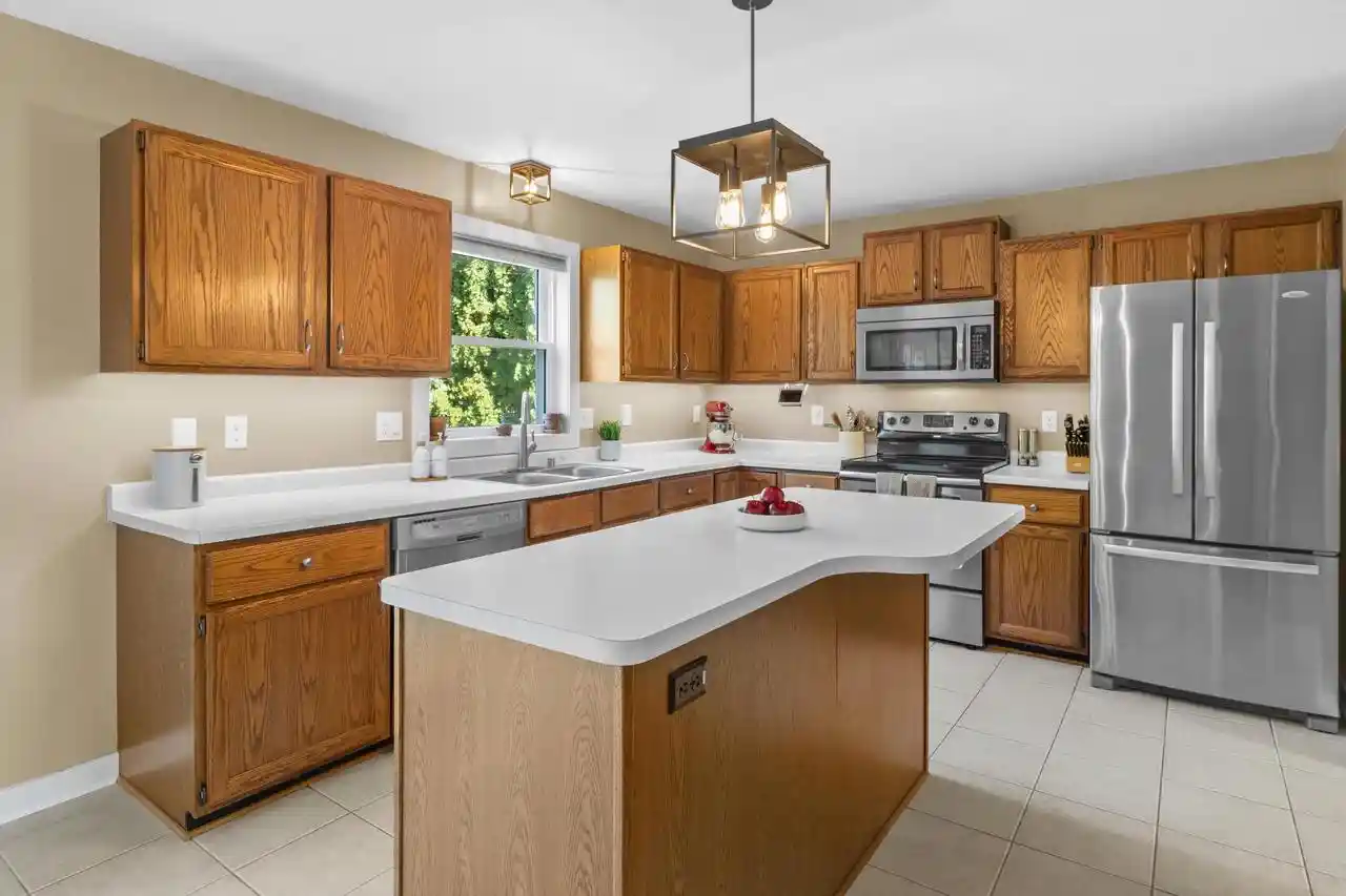 Photo 2 of Single family home for sale at 2 Salina Ct, Madison, WI 53719 | MLS# 2033241 | Listing updated on 2026-10-07
