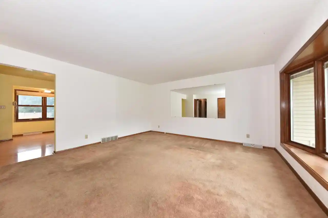 Photo 3 of Single family home for sale at 722 Summit Ave, Waukesha, WI 53188 | MLS# 1981722 | Listing updated on 2026-09-24