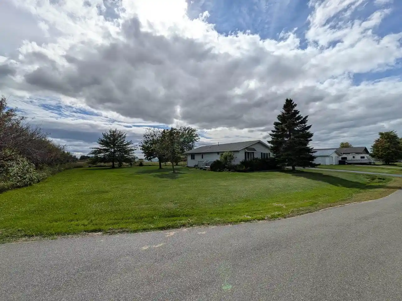 Photo 3 of Single family home for sale at 1107 E Apple St, Spencer, WI 54479 | MLS# 22604719 | Listing updated on 2026-09-23