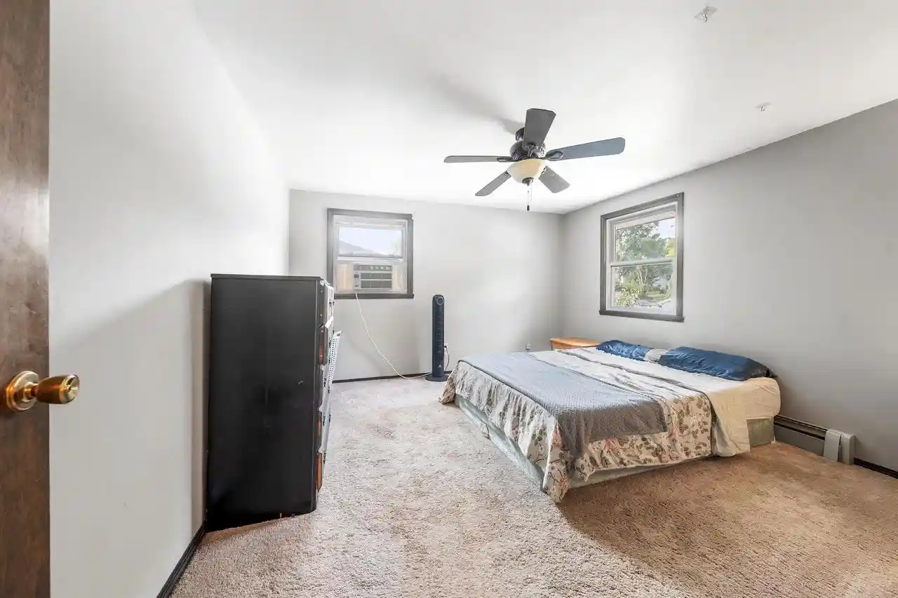 Photo 3 of Single family home for sale at 153 Cliffview Dr, Green Bay, WI 54302 | MLS# 50333111 | Listing updated on 2026-09-23
