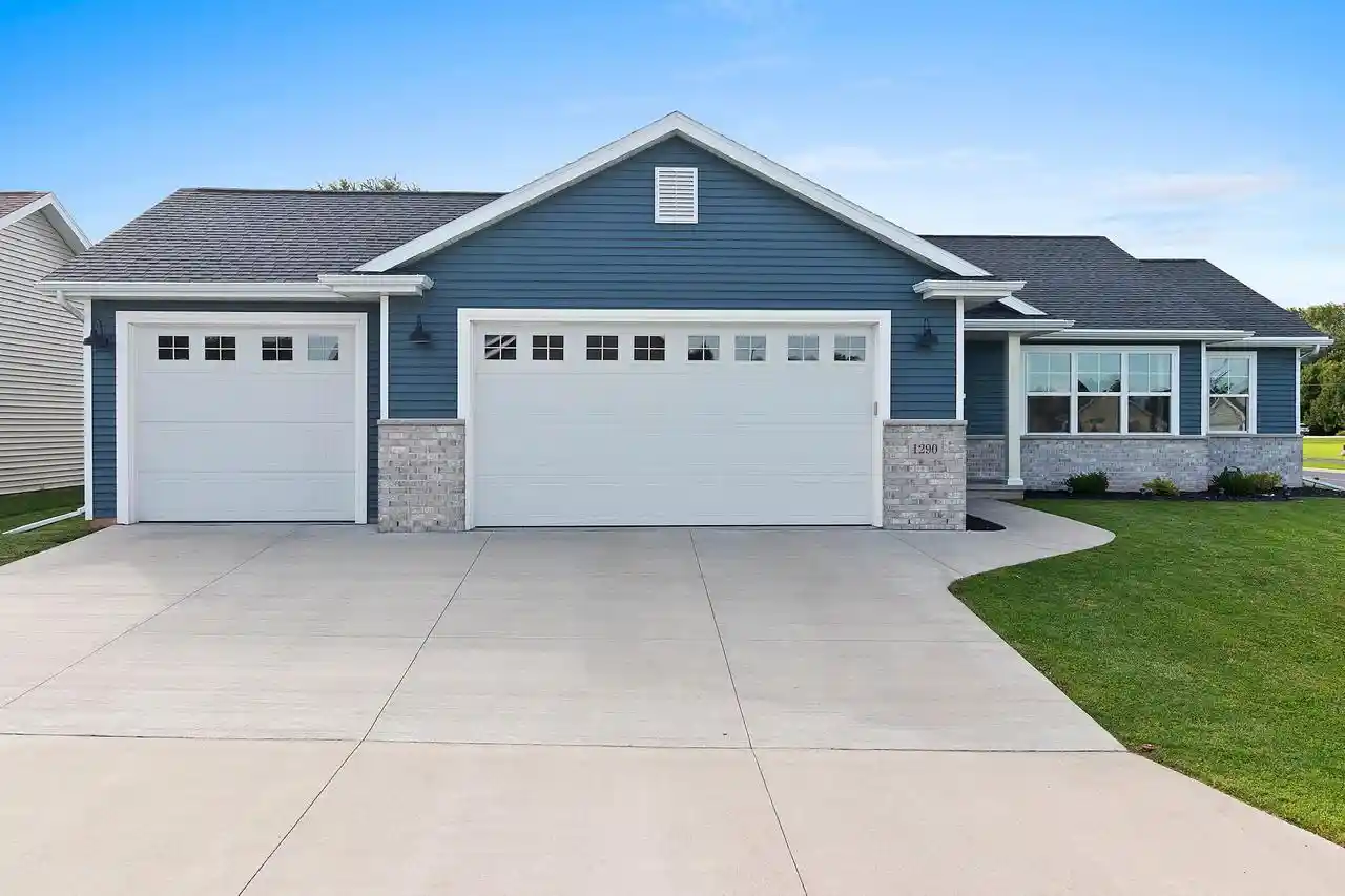 Photo 1 of Single family home for sale at 1290 Brenda Ln, Neenah, WI 54956 | MLS# 50333100 | Listing updated on 2026-09-23
