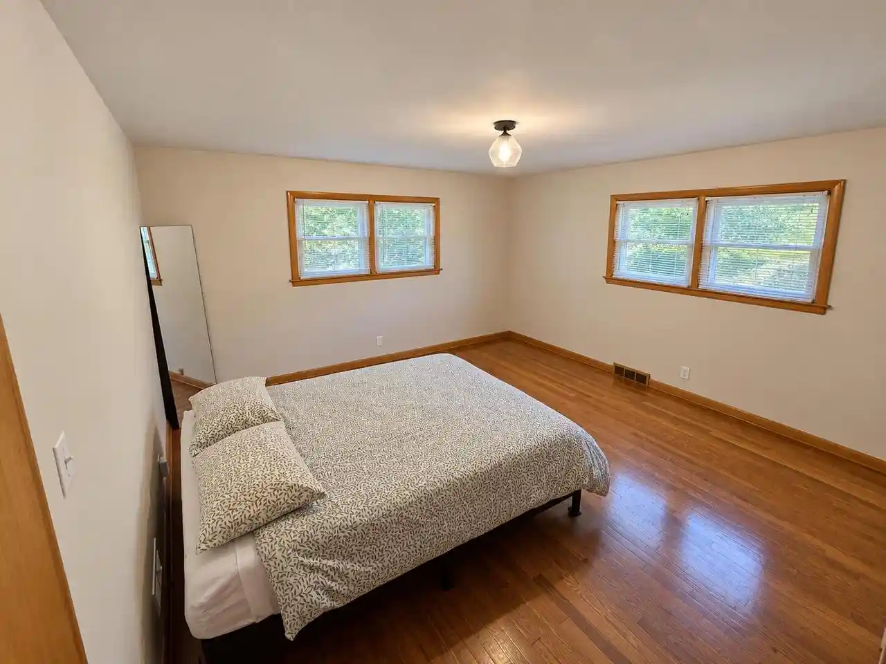 Photo 2 of Single family home for sale at 802 North 26th St, Sheboygan, WI 53081 | MLS# 1981727 | Listing updated on 2026-10-02