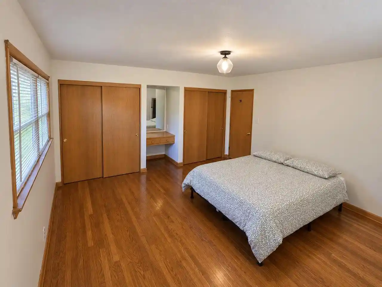 Photo 3 of Single family home for sale at 802 North 26th St, Sheboygan, WI 53081 | MLS# 1981727 | Listing updated on 2026-10-02
