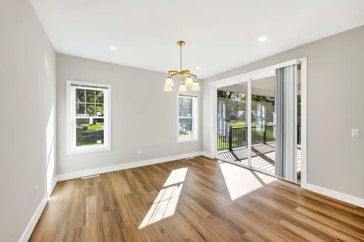 Photo 4 of Single family home for sale at 2652 Oak Crst Cir, Sun Prairie, WI 53590 | MLS# 2033250 | Listing updated on 2026-10-09