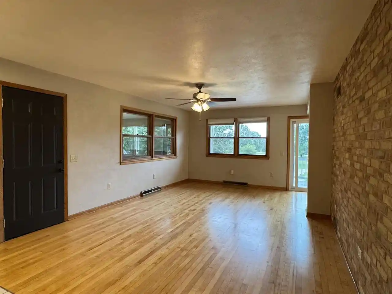 Photo 3 of Single family home for sale at 7130 N US Hwy 51, Janesville, WI 53545 | MLS# 2033251 | Listing updated on 2026-09-23