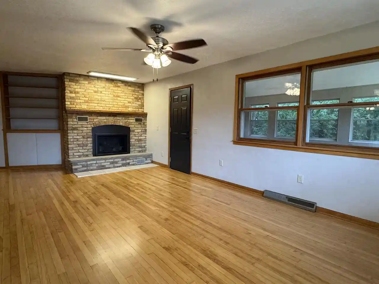 Photo 4 of Single family home for sale at 7130 N US Hwy 51, Janesville, WI 53545 | MLS# 2033251 | Listing updated on 2026-09-23