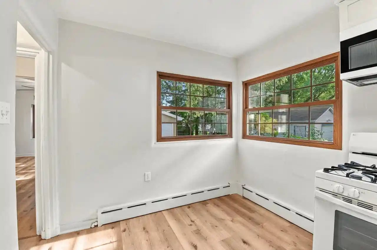 Photo 4 of Single family home for sale at 940 Christiana St, Green Bay, WI 54303 | MLS# 50333123 | Listing updated on 2026-09-23
