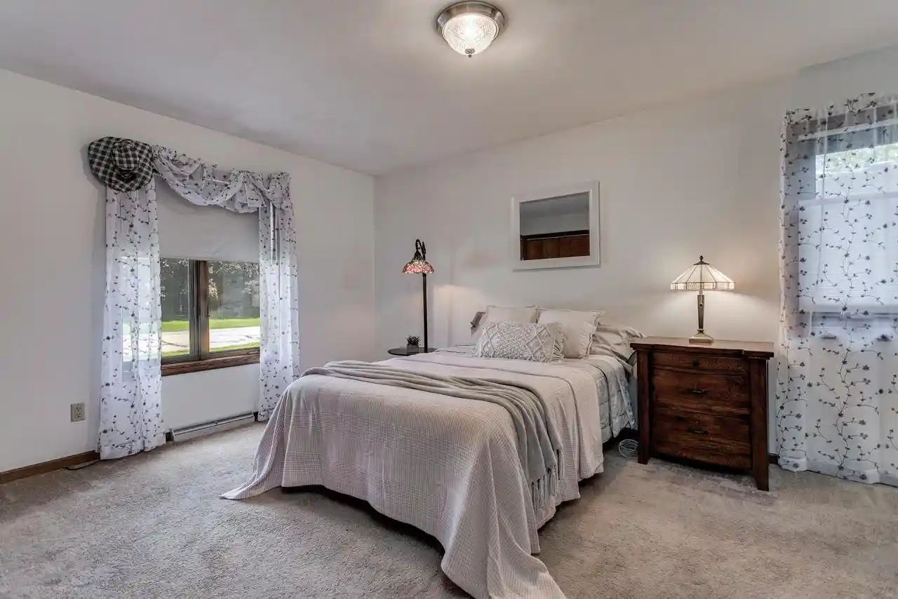 Photo 4 of Single family home for sale at 2317 W Applegate Dr, Appleton, WI 54914 | MLS# 50333128 | Listing updated on 2026-09-23