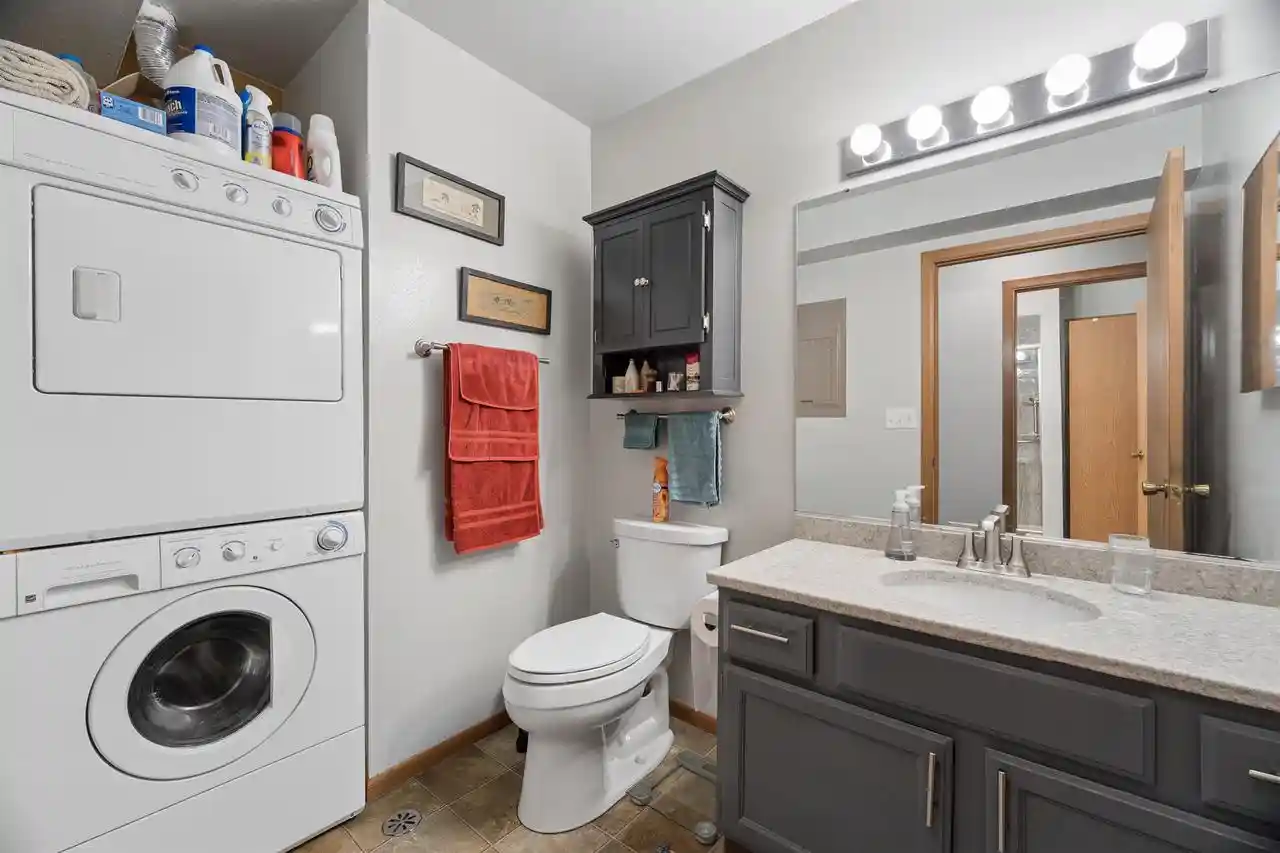 Photo 4 of Condo for sale at 2553 Village Ln #B, Oshkosh, WI 54904 | MLS# 50333118 | Listing updated on 2026-09-23