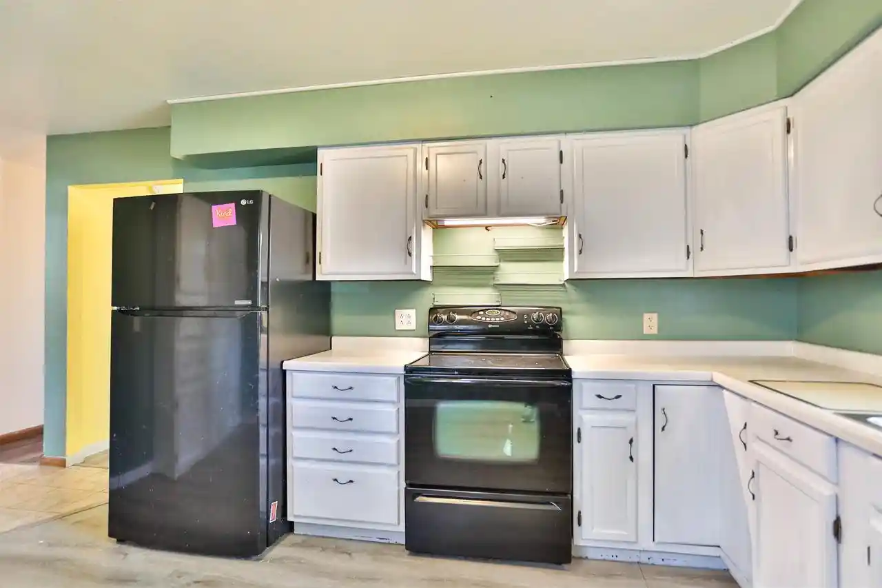 Photo 3 of Single family home for sale at 1008 Elm St, Wausau, WI 54401 | MLS# 22604726 | Listing updated on 2026-09-23