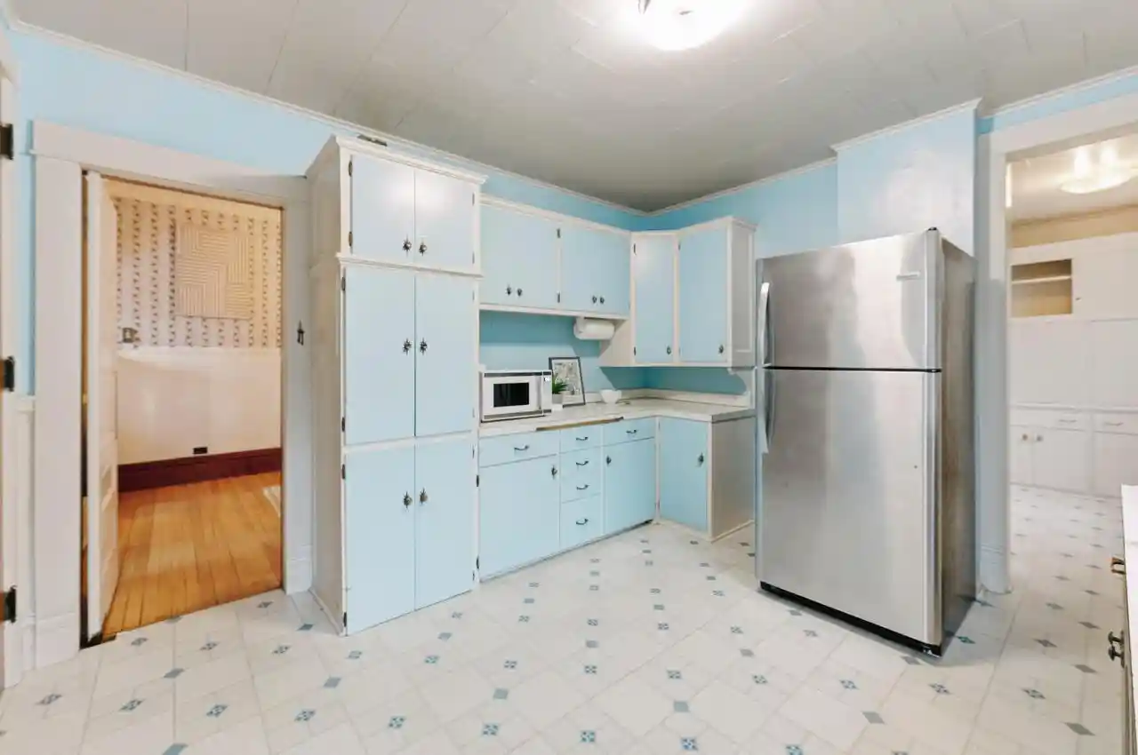 Photo 3 of Single family home for sale at 924 W Grand Ave, Port Washington, WI 53074 | MLS# 1981744 | Listing updated on 2026-10-02