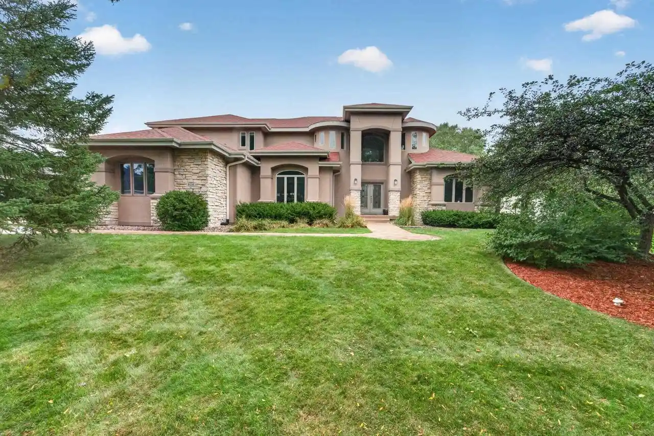 Photo 1 of Single family home for sale at 9526 Blue Heron Dr, Middleton, WI 53562 | MLS# 2033263 | Listing updated on 2026-09-30