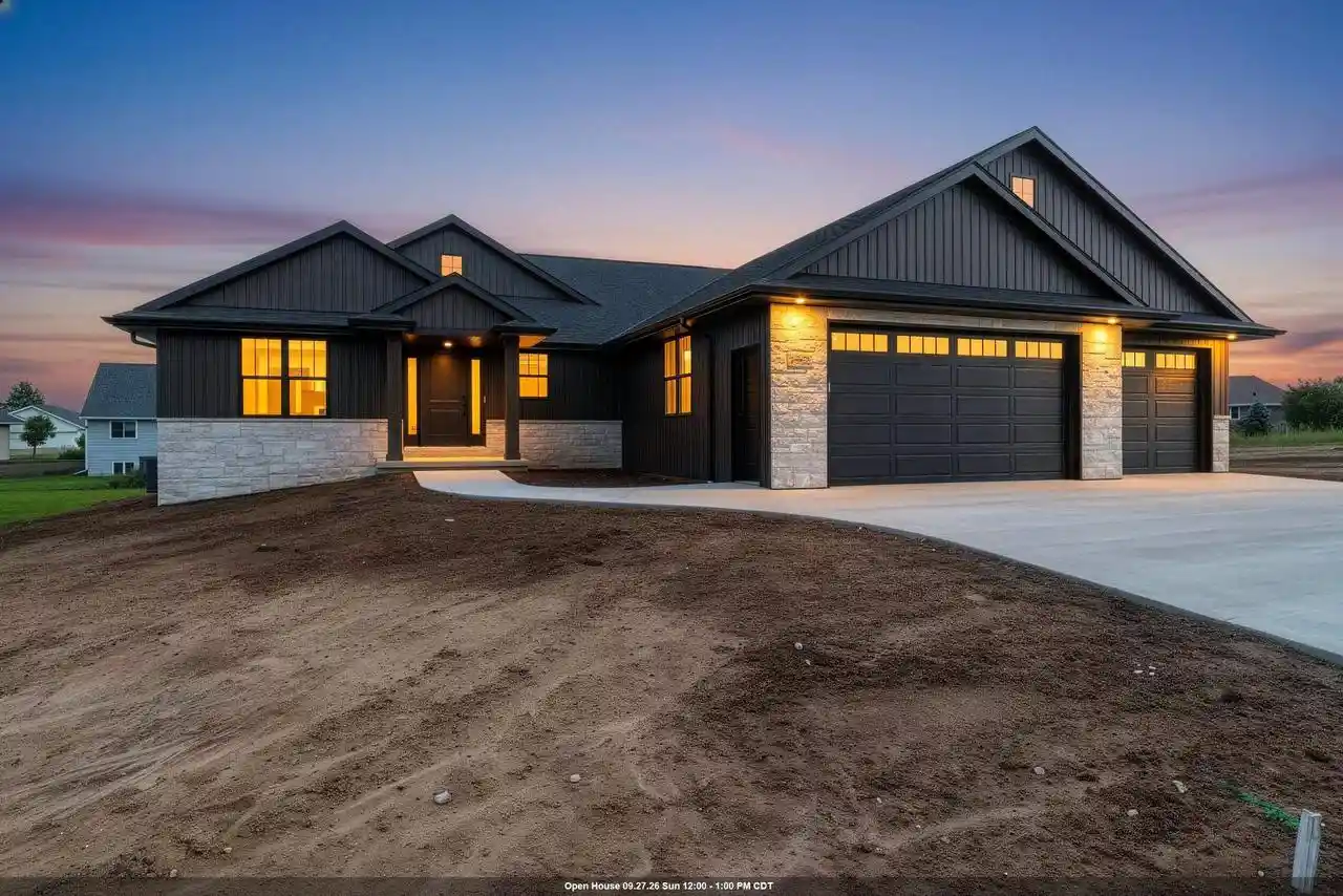 Photo 1 of Single family home for sale at 2761 Stelor Dr, Green Bay, WI 54311 | MLS# 50333121 | Listing updated on 2026-09-23