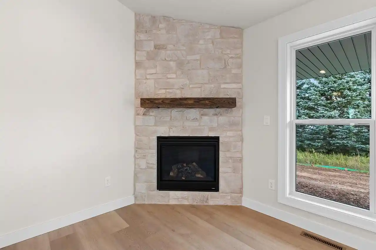 Photo 2 of Single family home for sale at 2761 Stelor Dr, Green Bay, WI 54311 | MLS# 50333121 | Listing updated on 2026-09-23