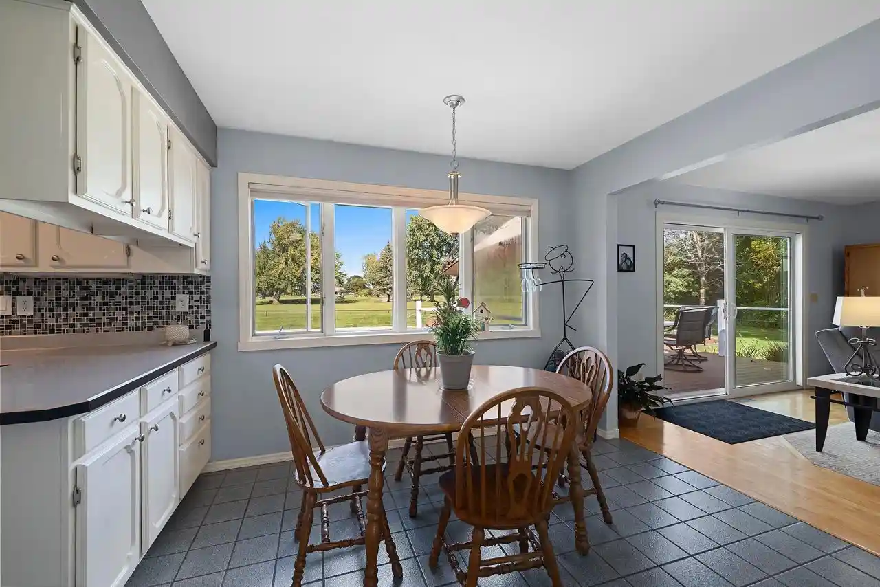Photo 2 of Single family home for sale at 2924 Ridgeway Dr, Neenah, WI 54956 | MLS# 50333142 | Listing updated on 2026-09-23