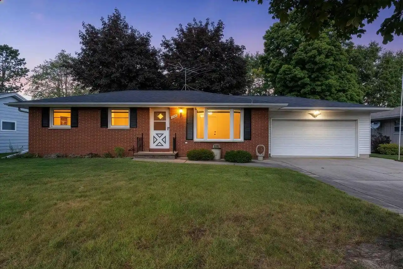 Single family home for sale at 1030 Downer St, Green Bay, WI 54304 | MLS# 50333139