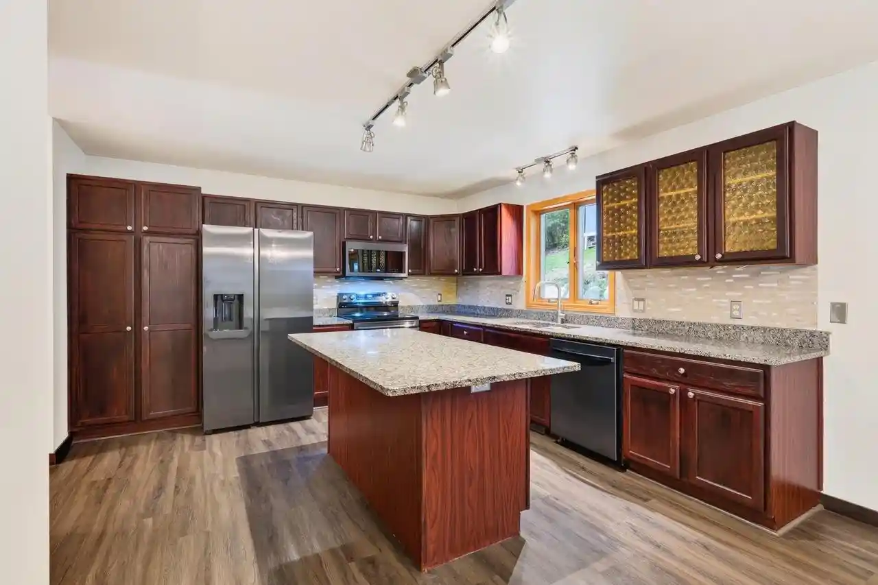 Photo 2 of Single family home for sale at 213 Yarrow Hl Dr, Cottage Grove, WI 53527 | MLS# 2033267 | Listing updated on 2026-10-01