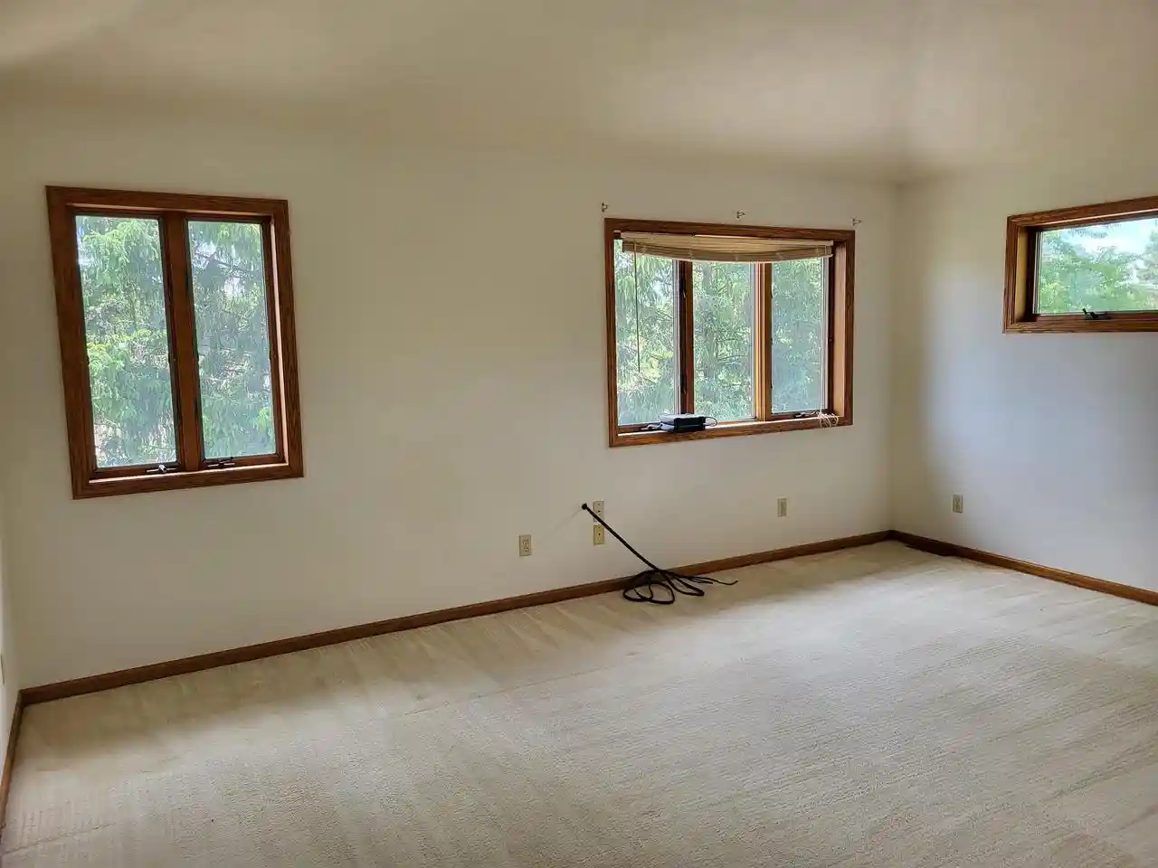 Photo 3 of Single family home for sale at 1246 Washington Rd, Stoughton, WI 53589 | MLS# 2033268 | Listing updated on 2026-09-23