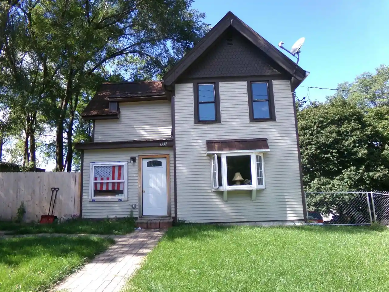 Photo 2 of Single family home for sale at 1332 Beloit Ave, Janesville, WI 53546 | MLS# 2033269 | Listing updated on 2026-09-24
