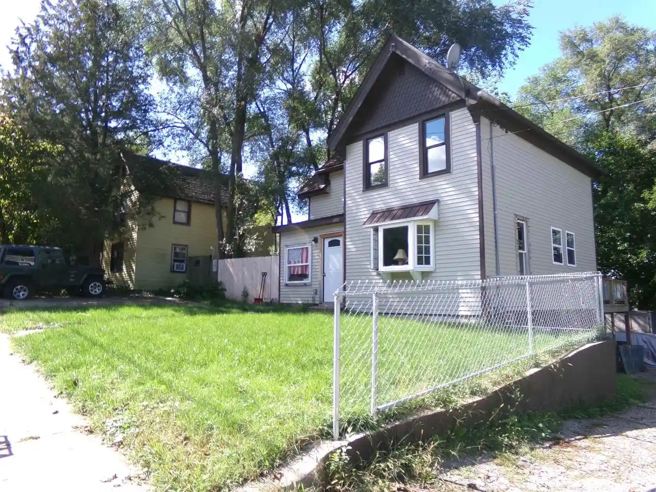 Photo 3 of Single family home for sale at 1332 Beloit Ave, Janesville, WI 53546 | MLS# 2033269 | Listing updated on 2026-10-02
