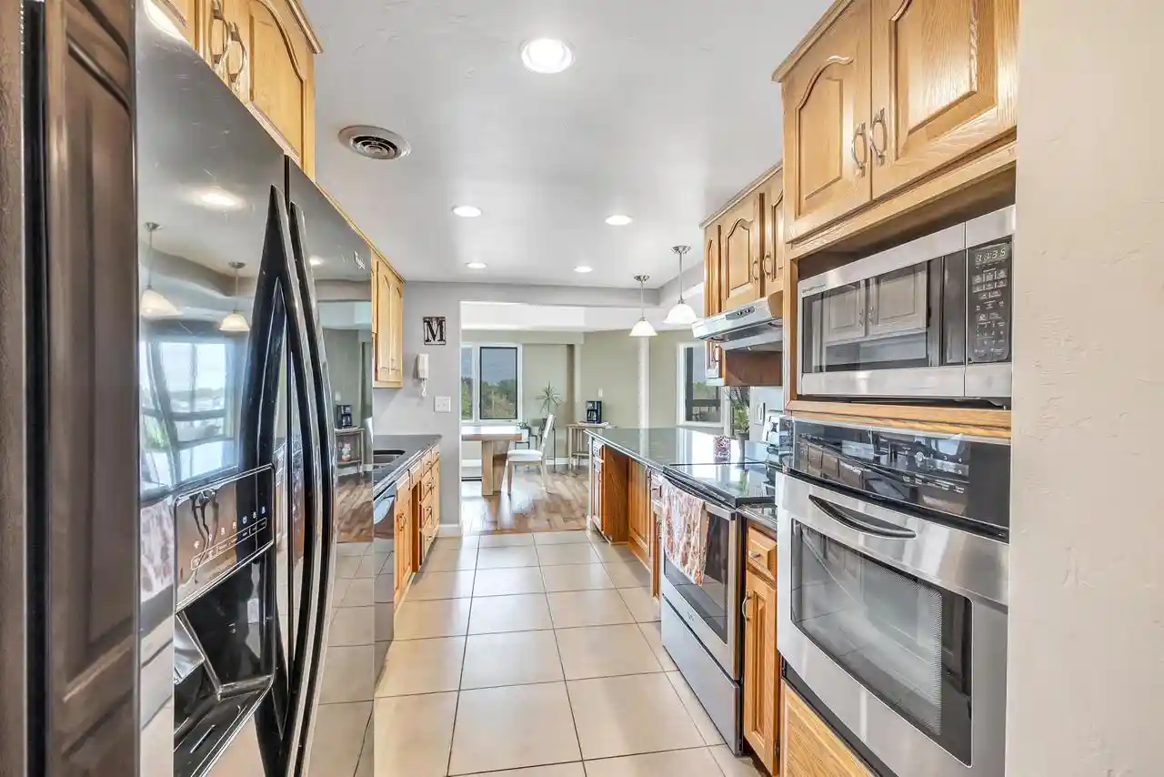 Listing Photo 4 - Condo for sale in building located at 2130 Lost Dauphin Rd, De Pere, WI 54115 - Unit #4N