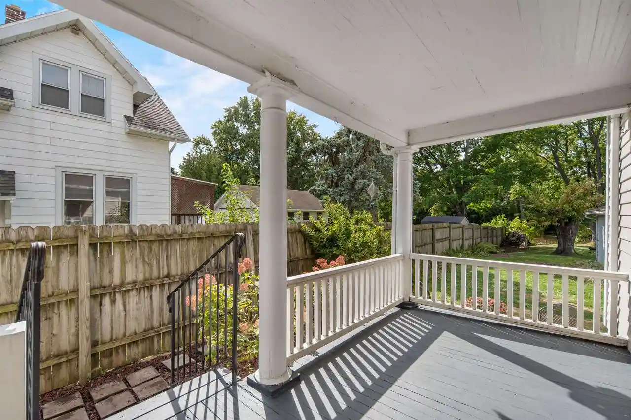Photo 3 of Single family home for sale at 315 Van St, Neenah, WI 54956 | MLS# 50333147 | Listing updated on 2026-09-23