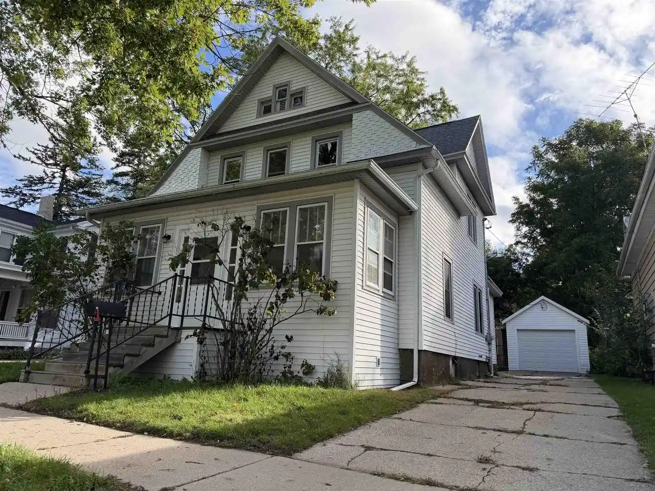 Single family home for sale at 176 N Pearl St, Berlin, WI 54923 | MLS# 50333151