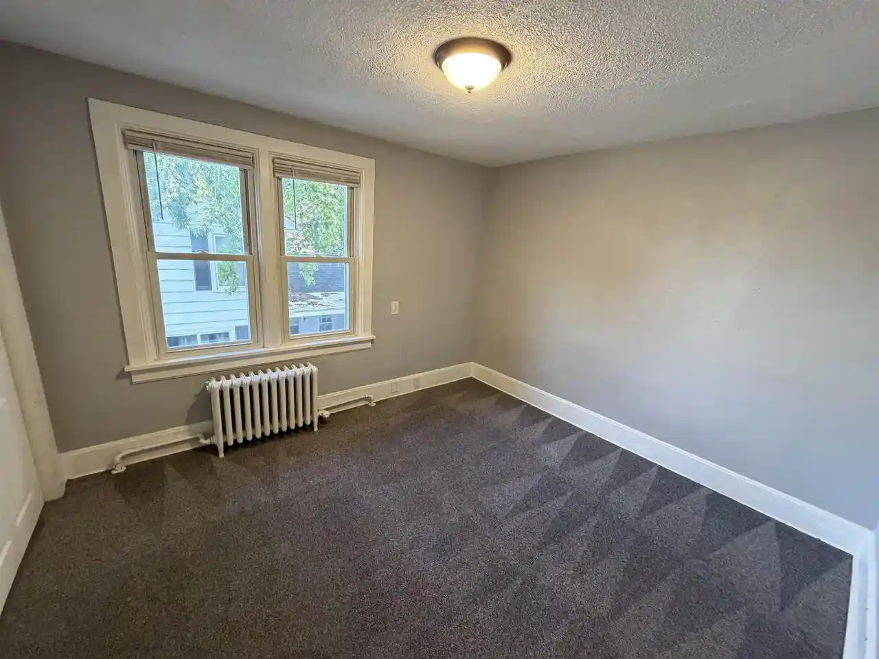 Photo 3 of Single family home for sale at 176 N Pearl St, Berlin, WI 54923 | MLS# 50333151 | Listing updated on 2026-09-23
