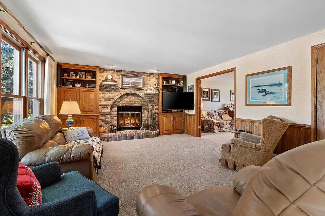 Photo 3 of Single family home for sale at 2967 Mayflower Rd, Green Bay, WI 54311 | MLS# 50332980 | Listing updated on 2026-09-25