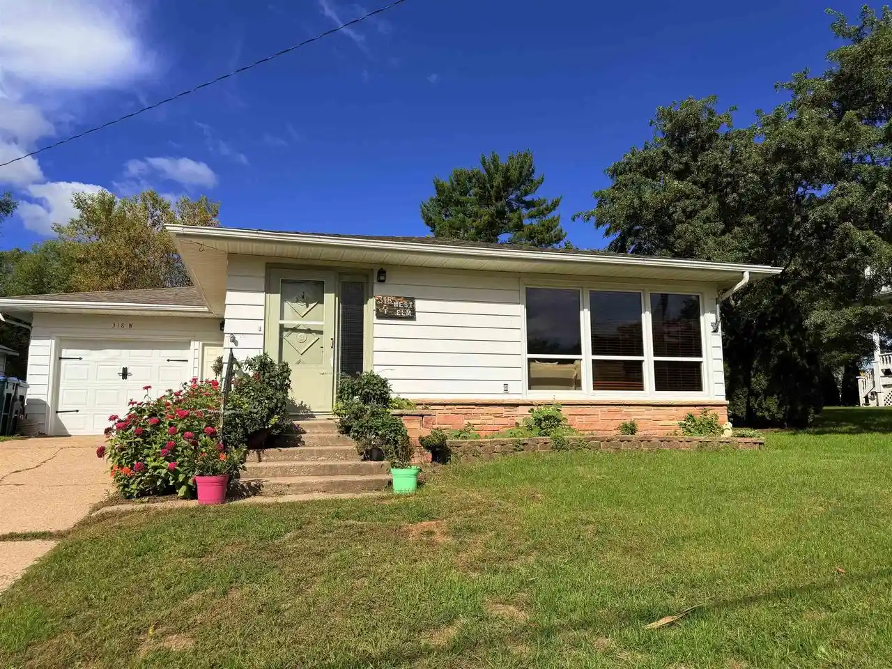 Photo 1 of Single family home for sale at 318 W Elm St, Wautoma, WI 54982 | MLS# 50333152 | Listing updated on 2026-09-23