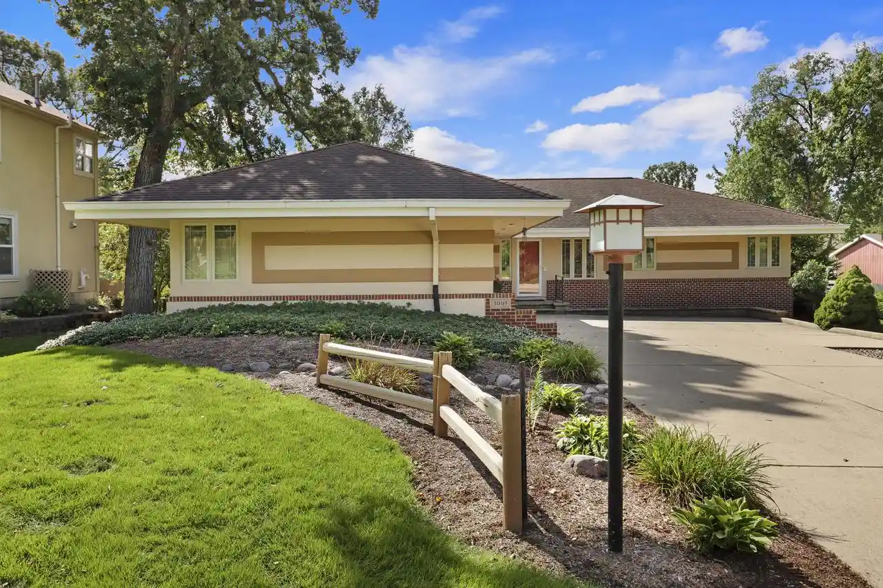 Photo 1 of Single family home for sale at 5005 89th Place, Kenosha, WI 53142 | MLS# 1981788 | Listing updated on 2026-09-23