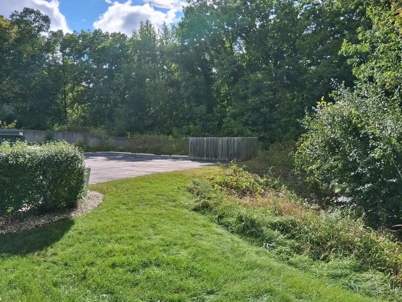 Listing Photo 5 - Condo for sale in building located at 2030 Rainbow Lake Ln, West Bend, WI 53090 - Unit #316