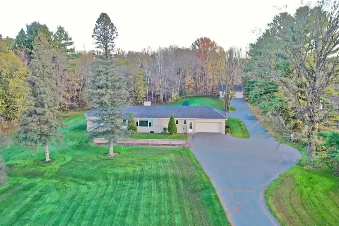 Photo 1 of Single family home for sale at 103336 State Hwy 29, Abbotsford, WI 54405 | MLS# 22604738 | Listing updated on 2026-09-23
