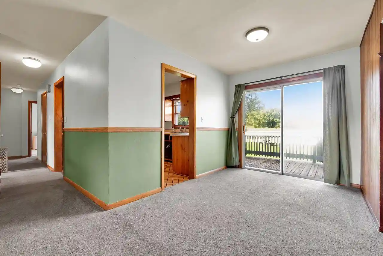 Photo 4 of Single family home for sale at S92w22440 Henneberry Ave, Big Bend, WI 53103 | MLS# 1981807 | Listing updated on 2026-09-24