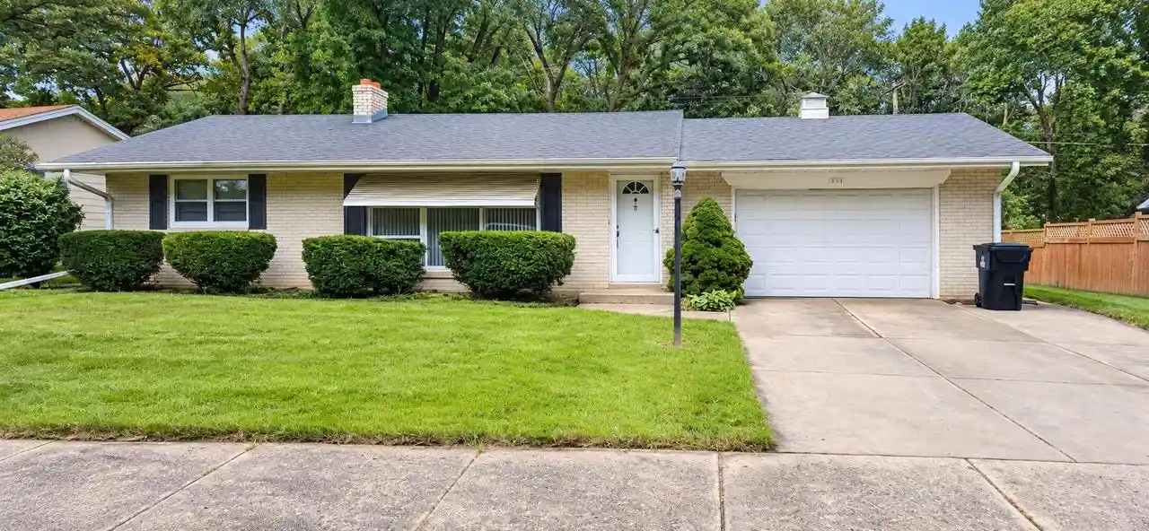 Photo 1 of Single family home for sale at 1111 N Osborne Blvd, Racine, WI 53405 | MLS# 1981814 | Listing updated on 2026-09-23