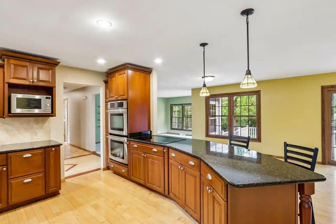Photo 4 of Single family home for sale at 4550 Sundance Ct, Cottage Grove, WI 53527 | MLS# 2033293 | Listing updated on 2026-10-21