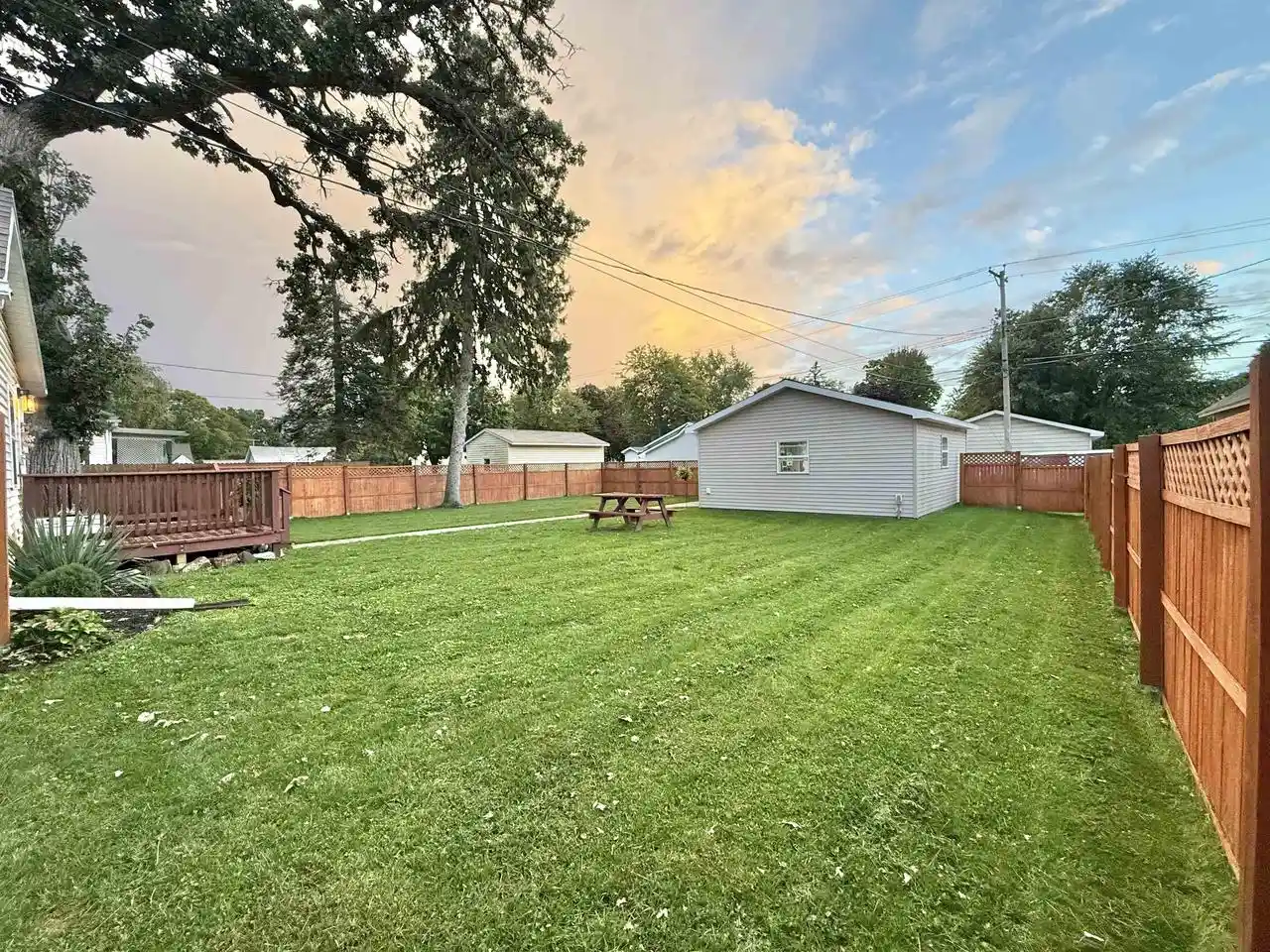 Photo 3 of Sale Pending at 509 8th Avenue, Baraboo, WI 53913 | MLS# 2033299 | Listing updated on 2026-09-27