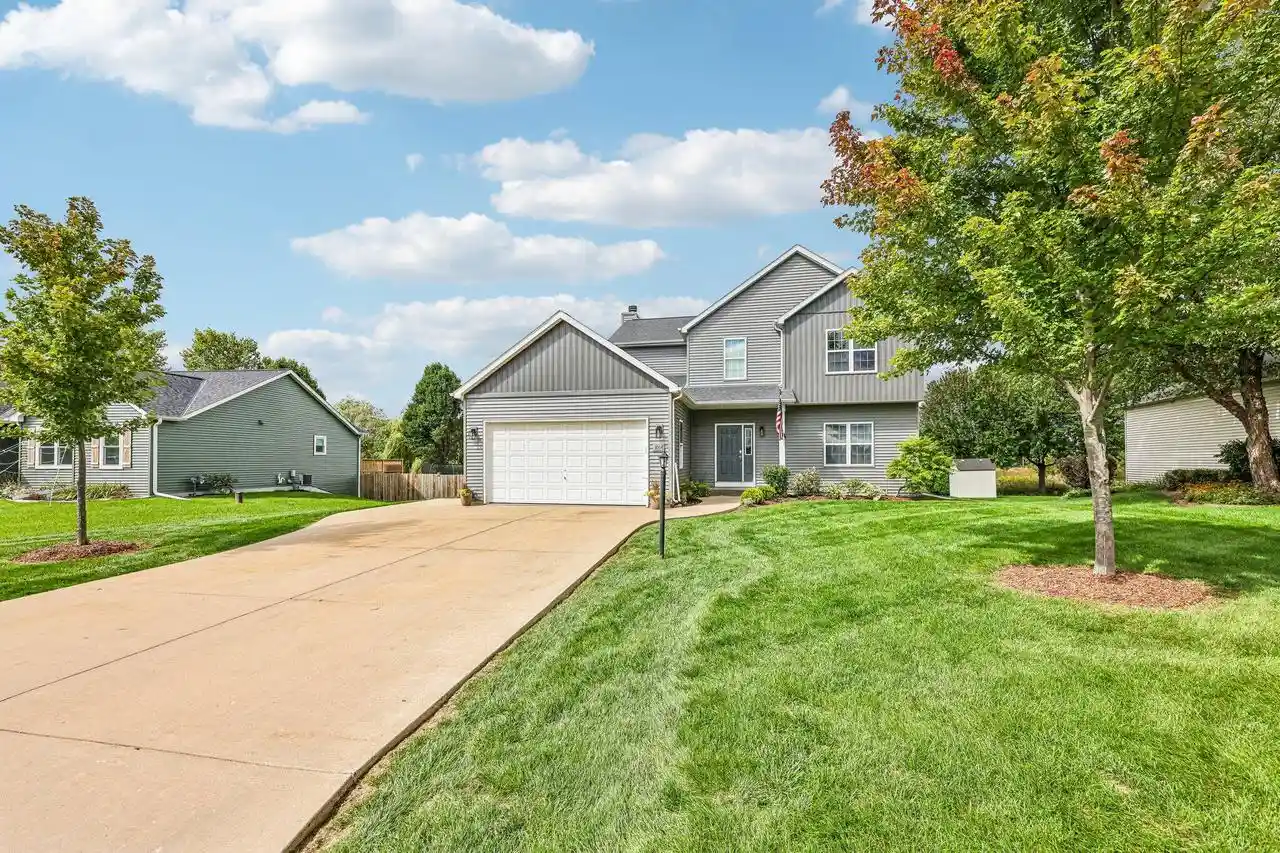 Photo 1 of Single family home for sale at W1064 Audubon Park Dr, Ixonia, WI 53036 | MLS# 1981830 | Listing updated on 2026-10-09