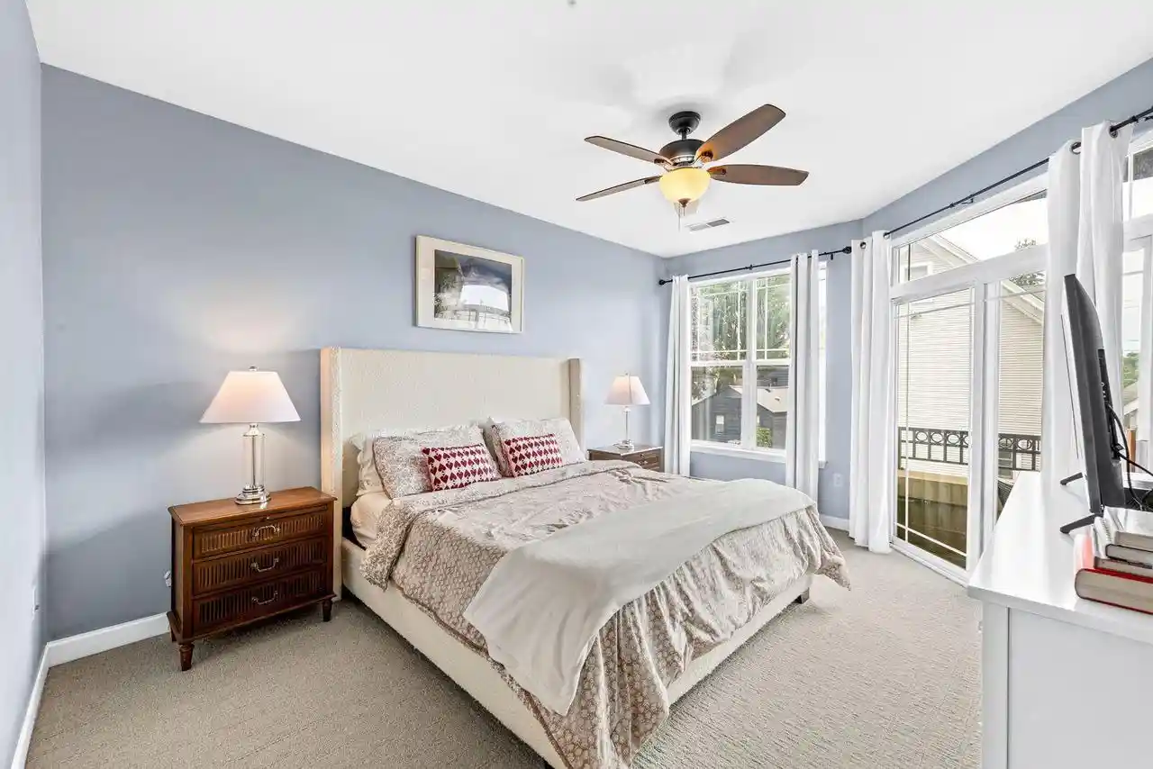 Photo 3 of Condo for sale at 1619 N Farwell Ave #108, Milwaukee, WI 53202 | MLS# 1981833 | Listing updated on 2026-09-25