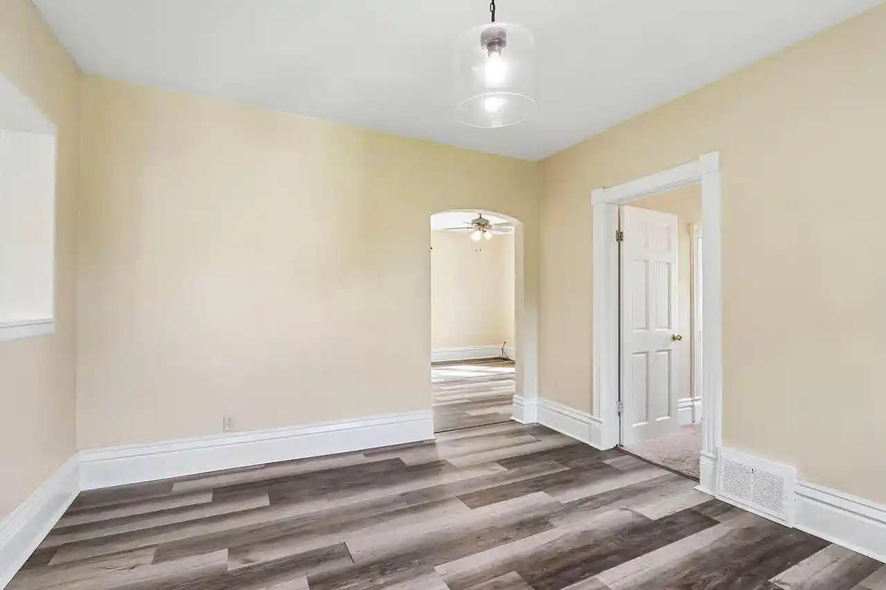 Photo 3 of Single family home for sale at 924 44th Street, Kenosha, WI 53140 | MLS# 1981836 | Listing updated on 2026-09-25